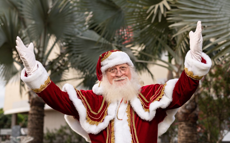 A magia chegou! A grande chegada do Papai Noel no JK Shopping