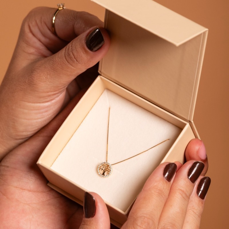GARGANTILHA COM PINGENTE ÁRVORE DA VIDA EM OURO 18K