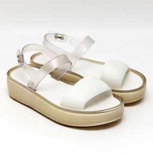 MELISSA FLOAT  PLATFORM