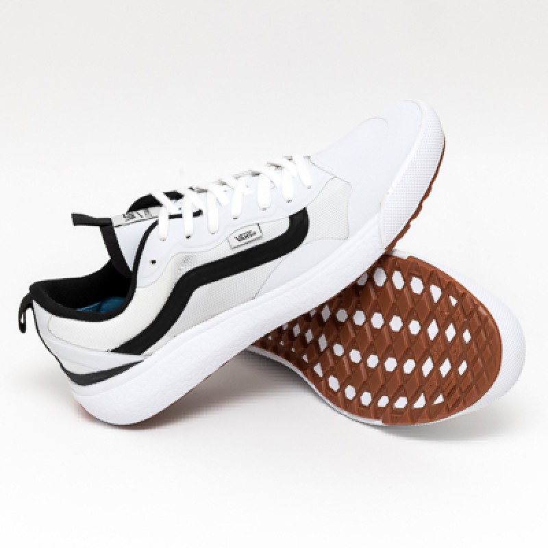 VANS ULTRARANGE EXO TRUE WHITE
